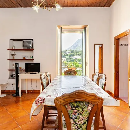 Thea Maris * Maratea