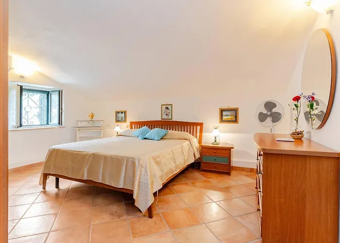 Thea Maris * Maratea