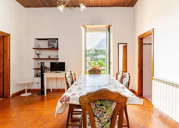 Thea Maris * Maratea